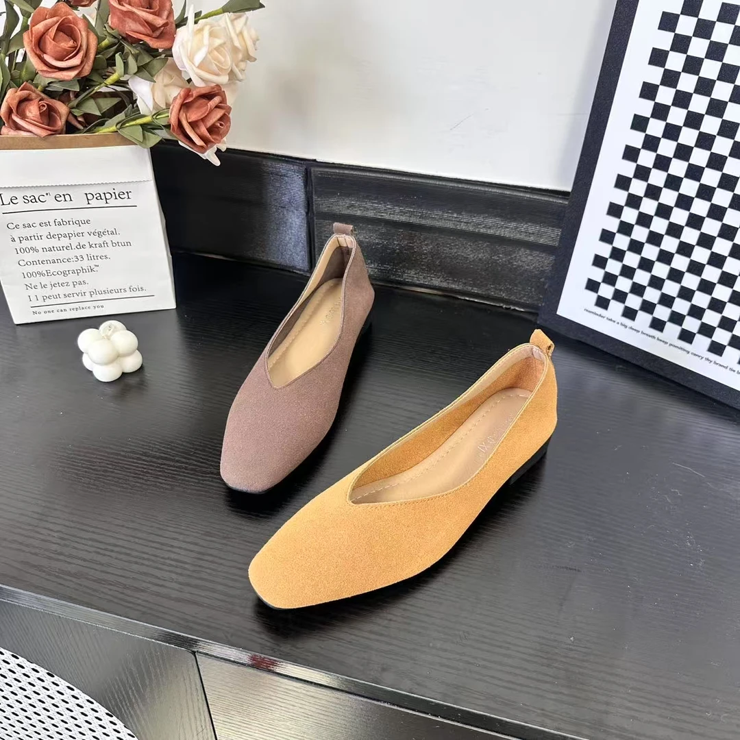 夏季新品时尚百搭休闲单鞋女浅口设计软底舒适低跟冷粘工艺9541