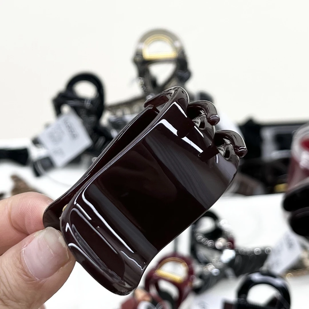 L943夕洛巧克力色丸子夹女法式抓夹卡通风可爱风森系发夹复古风