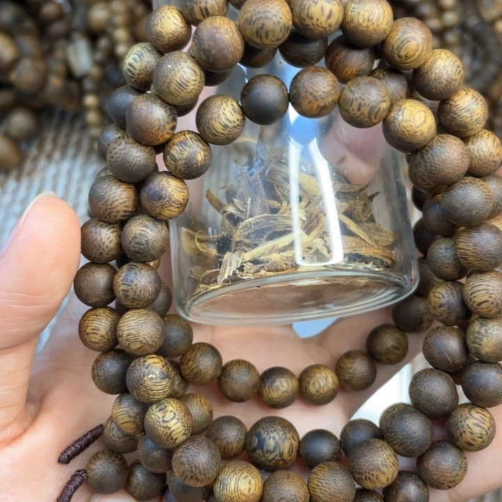 宏***林沉香沉香碎屑陆河08/31g