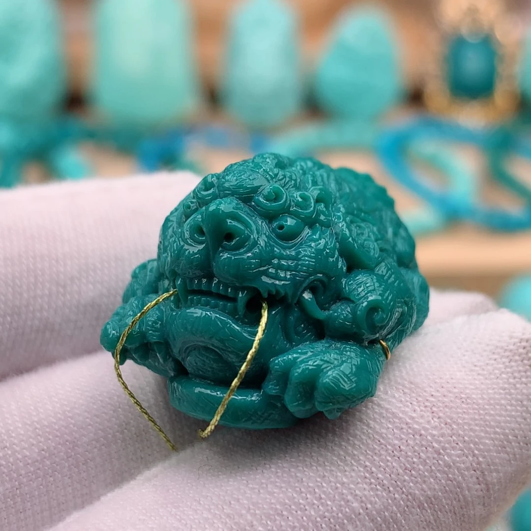 绿松石珠宝奇石未镶嵌飞天貔貅