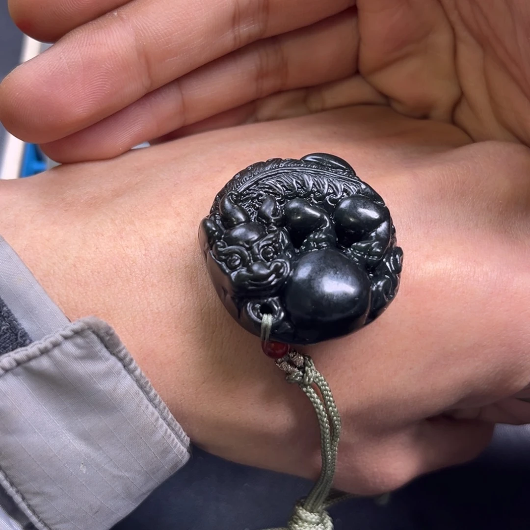 和田玉颈饰未镶嵌多样性新疆黑油青手工貔貅货头