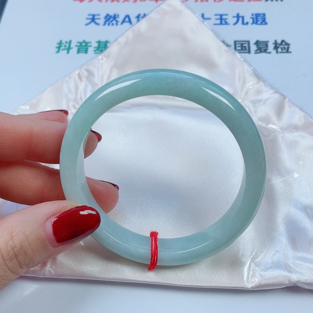 翡翠未镶嵌手镯圈口60宽12.5厚8:5