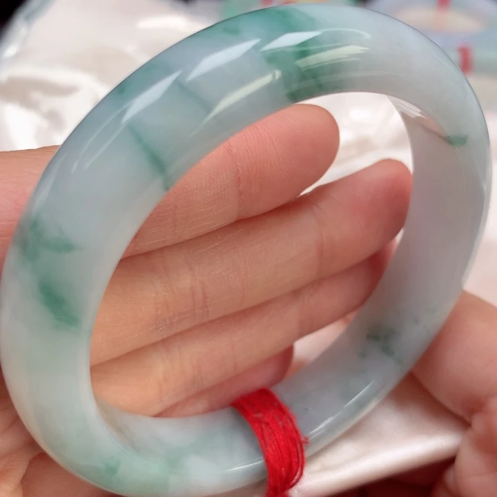 翡翠手镯未镶嵌冰胶飘蓝花43号