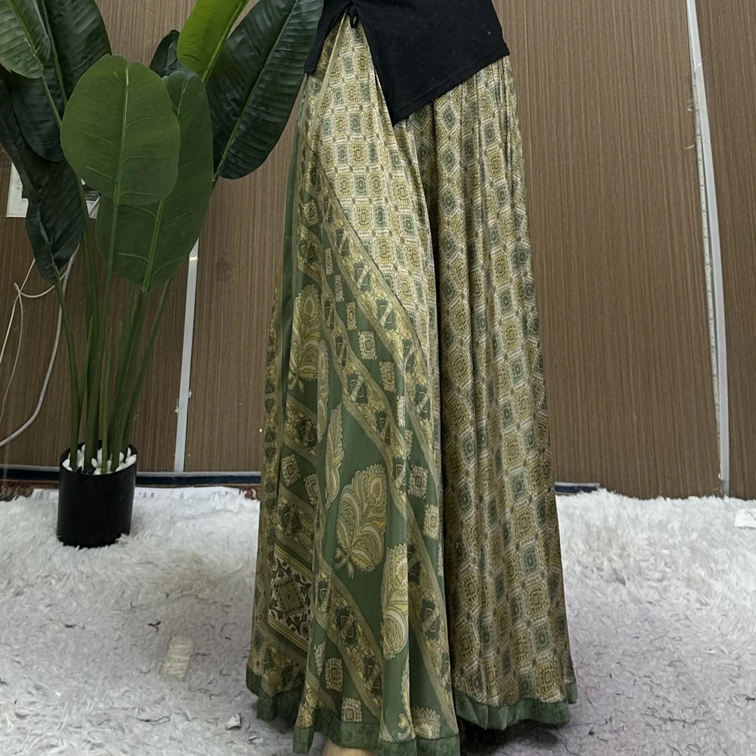 940号豆绿色大摆裙