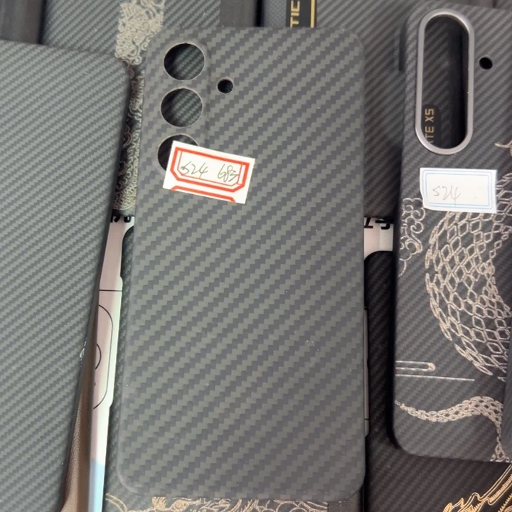 三星s24黑灰斜纹精孔火山口磁吸正品凯