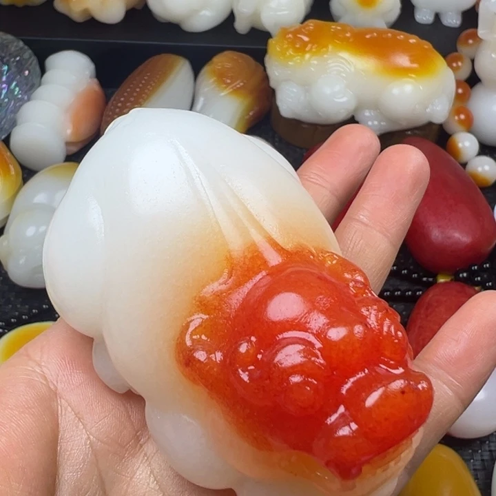 新疆戈壁五彩石金丝