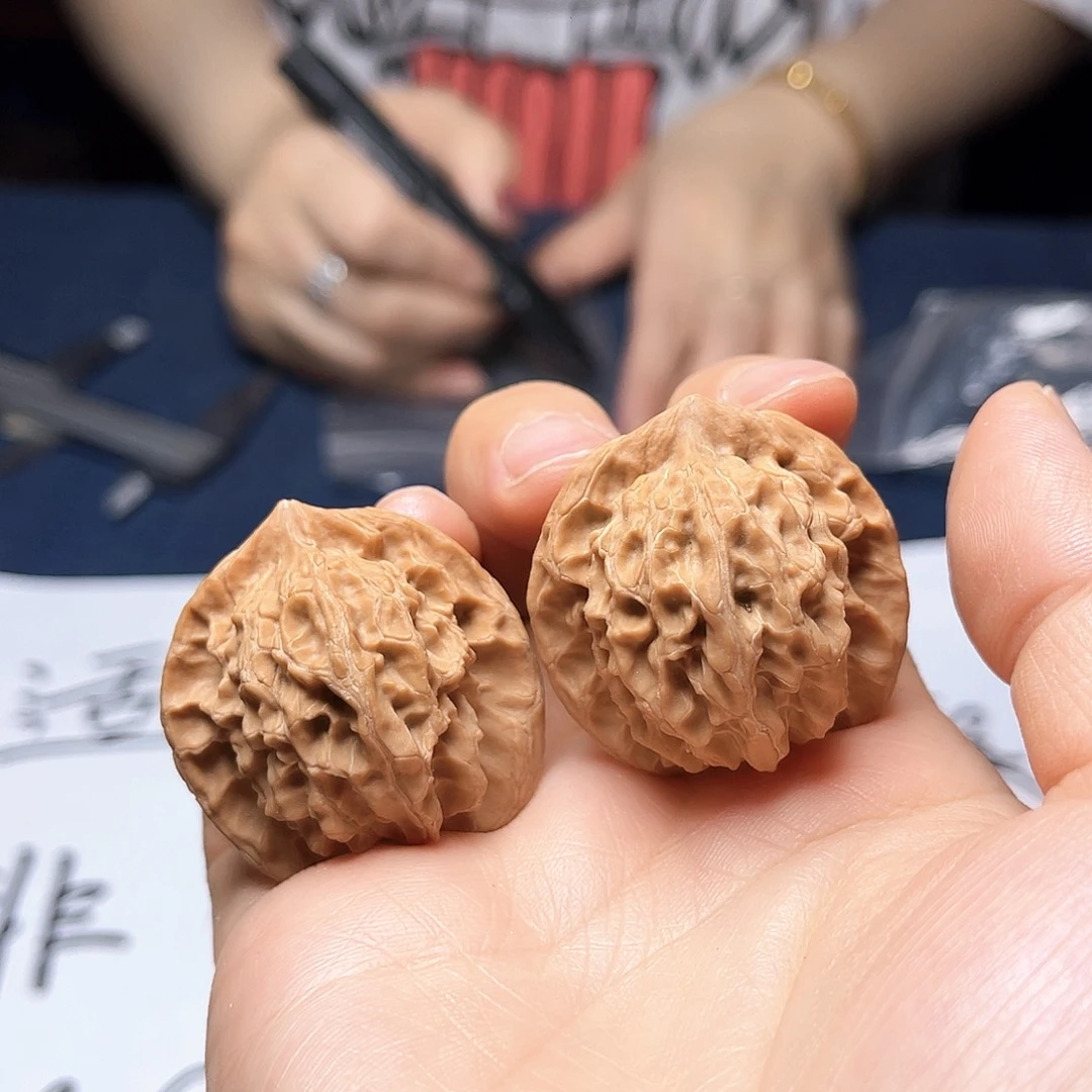 桃核把件138-盘山核桃35