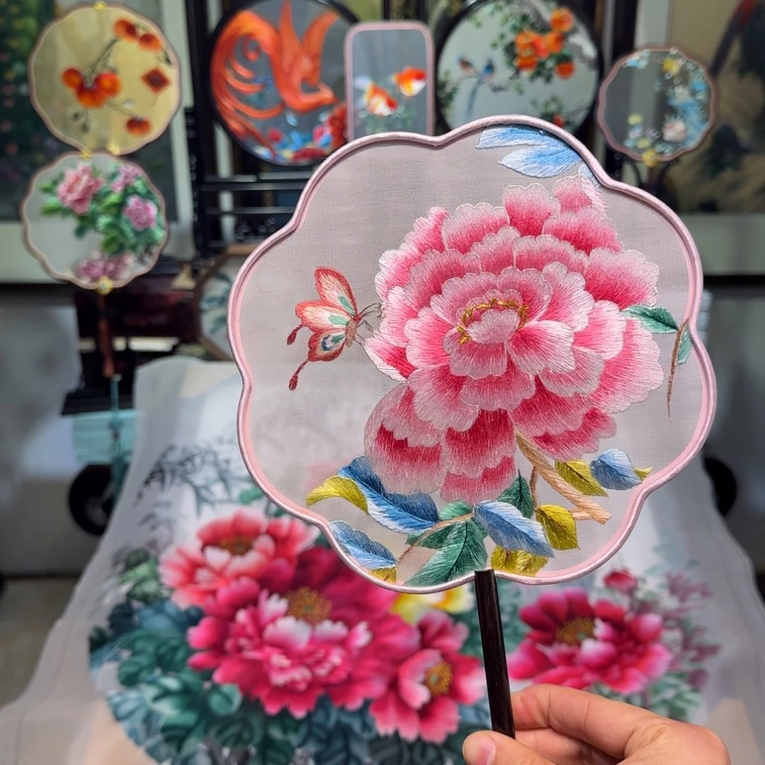 刺绣刺绣工艺精湛