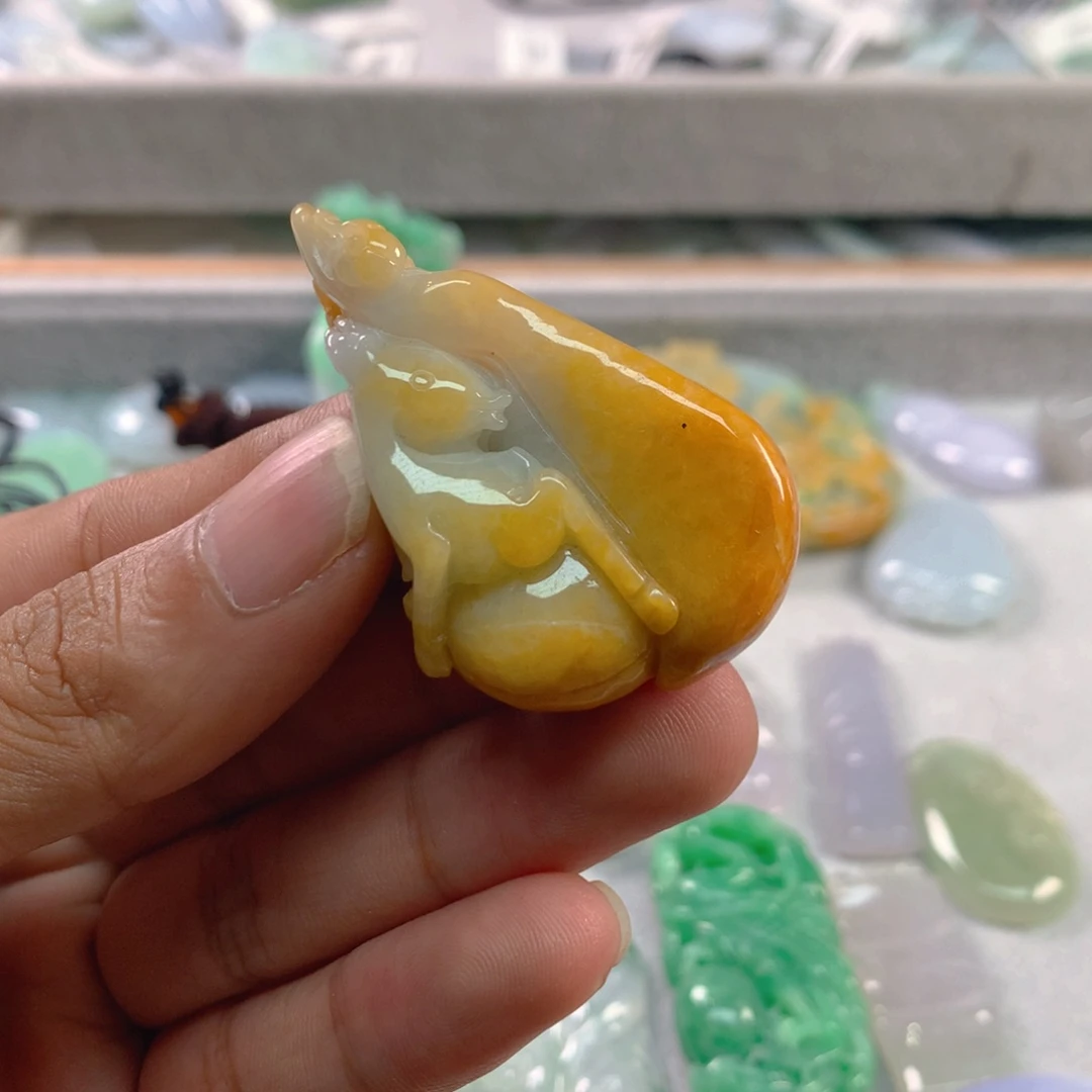 颈饰未镶嵌翡翠翡翠