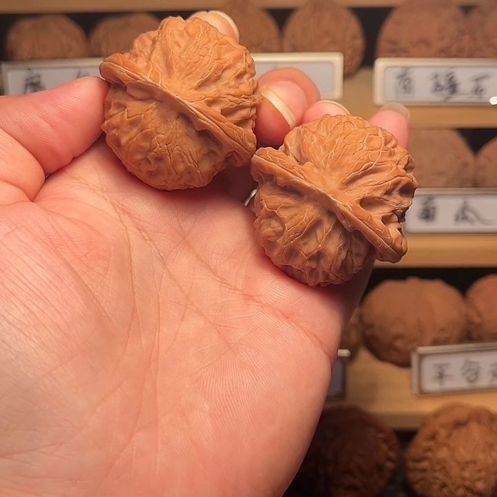 核桃42宫灯。