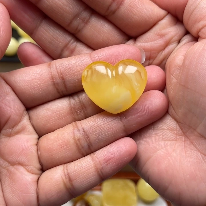 琥珀未镶嵌珠宝奇石M157号妖花屁桃