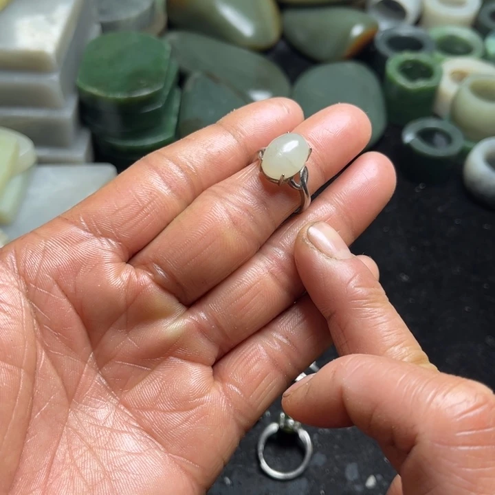 和田玉（糖玉）未镶嵌珠宝半成品