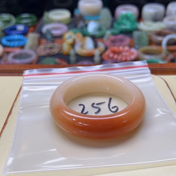 未镶嵌手镯石英质玉焕****学256