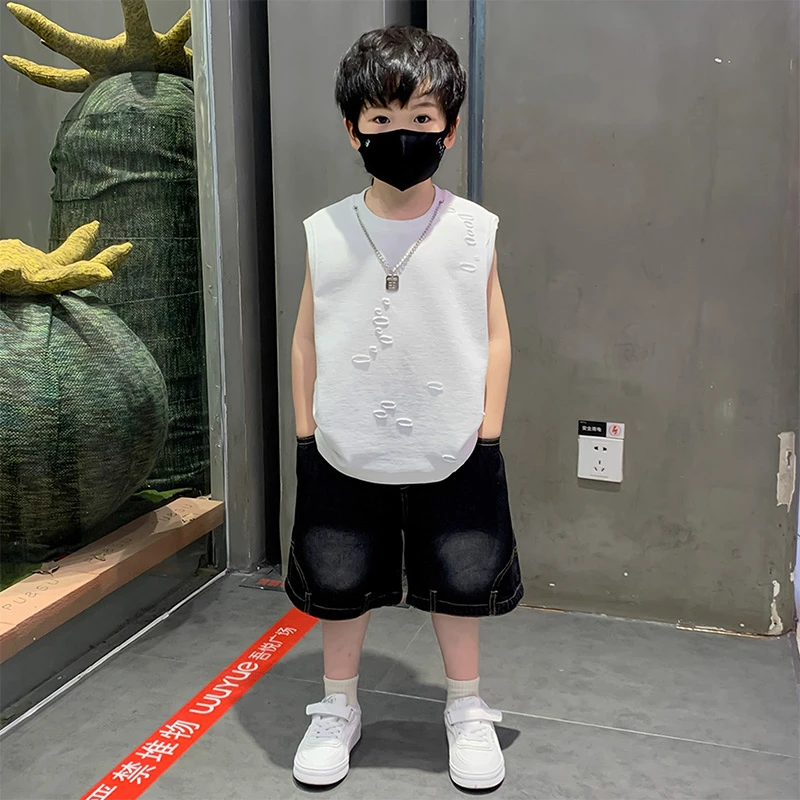 男童破洞背心套装2025夏季新款儿童潮酷无袖T男宝宝舒适两件套潮