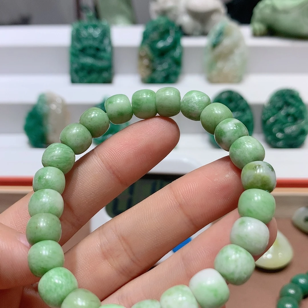 独山玉挂件未镶嵌克****?