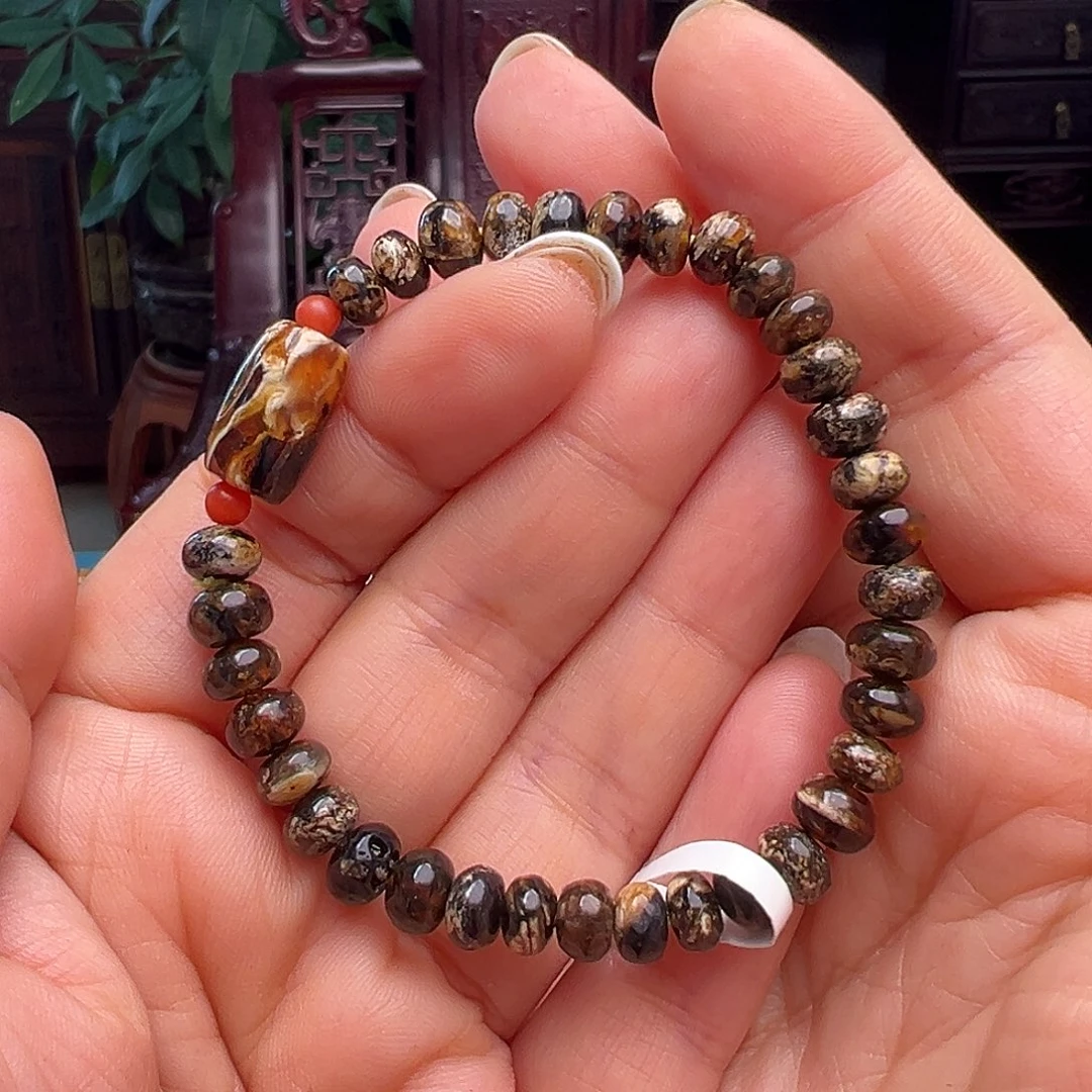 琥珀裸石未镶嵌抚顺琥珀021205。6m m