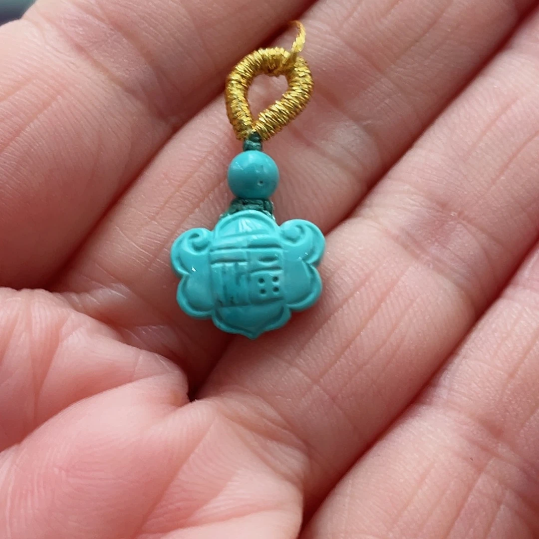 绿松石颈饰未镶嵌