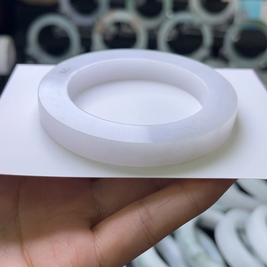 翡翠手镯未镶嵌天然缅甸A货