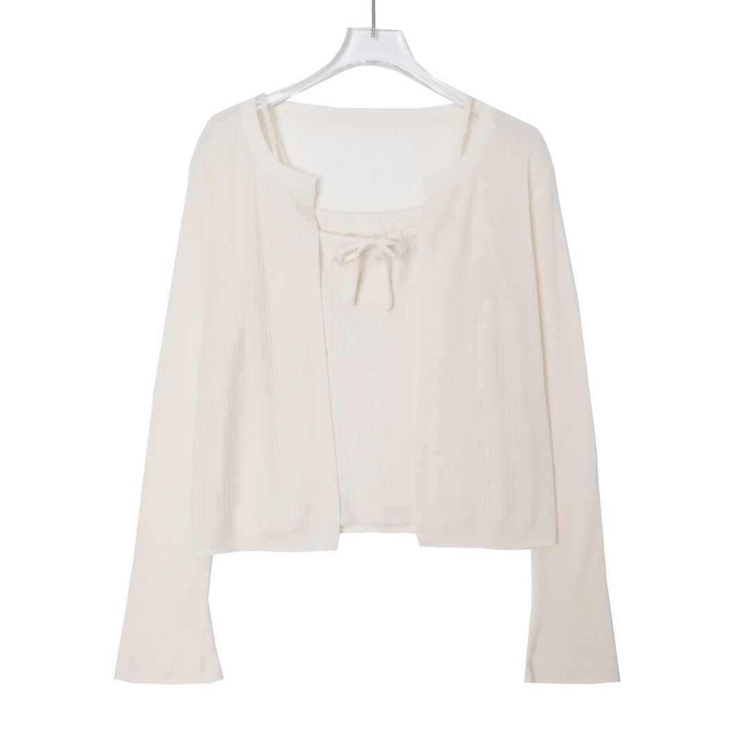 【奶芙草莓】夏季新款白色两件套显瘦百搭长袖针织上衣9002短款时尚