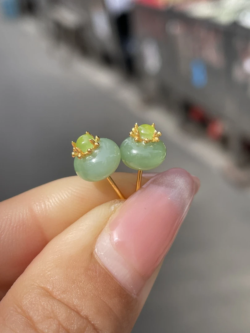 和田玉碧玉设计款小菠萝耳钉925卡8，颜色多样拍一发一