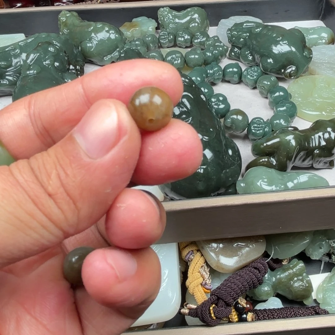 和田玉吊坠未镶嵌