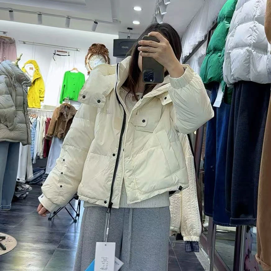 冬季新品短款连帽加厚保暖羽绒服高档精致设计感棉衣女减龄青春潮