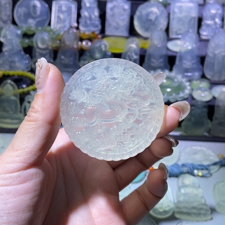 岫玉未镶嵌麒麟吊坠