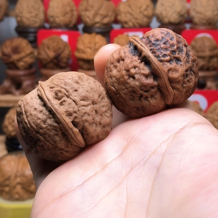 文玩核桃吊坠云南铁核桃