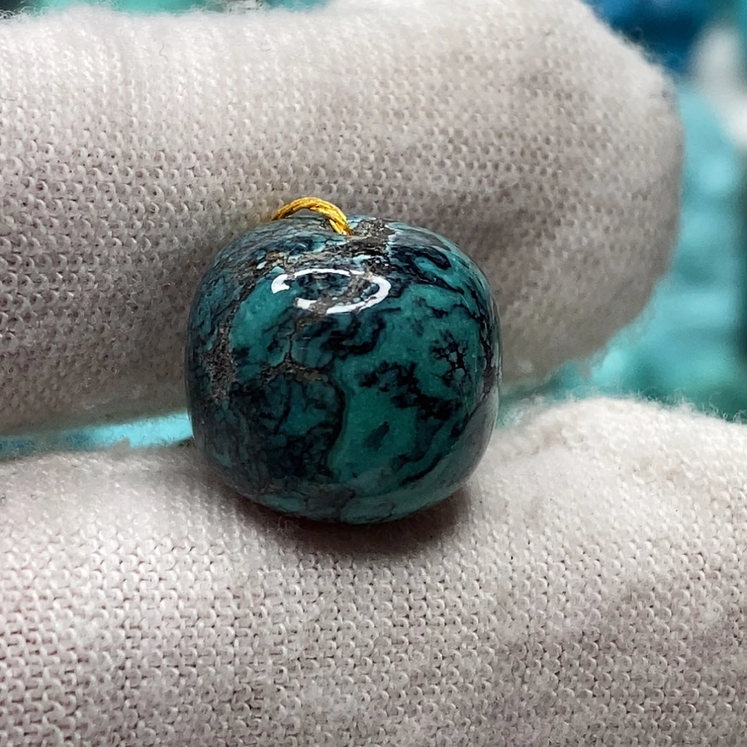 绿松石未镶嵌天然原矿 地大质检13.1mm