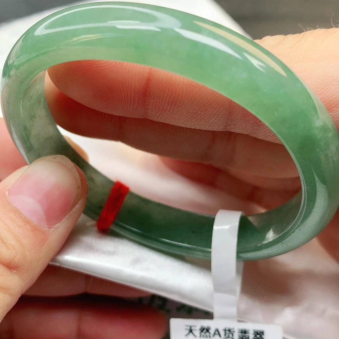 未镶嵌手镯（贵妃镯）翡翠纯天然A货翡翠176号