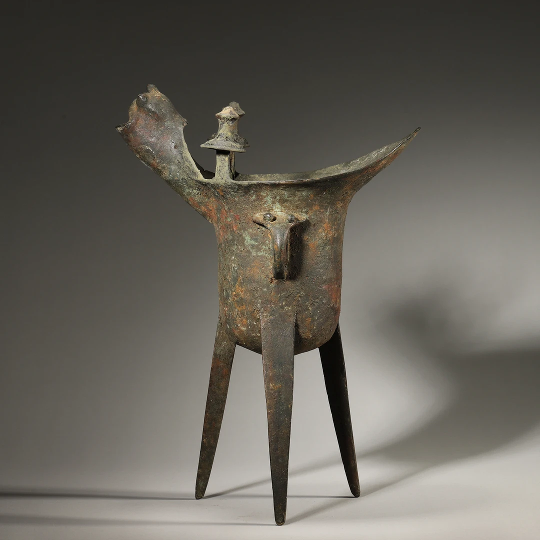 Lot37明代 龙纹铜爵杯