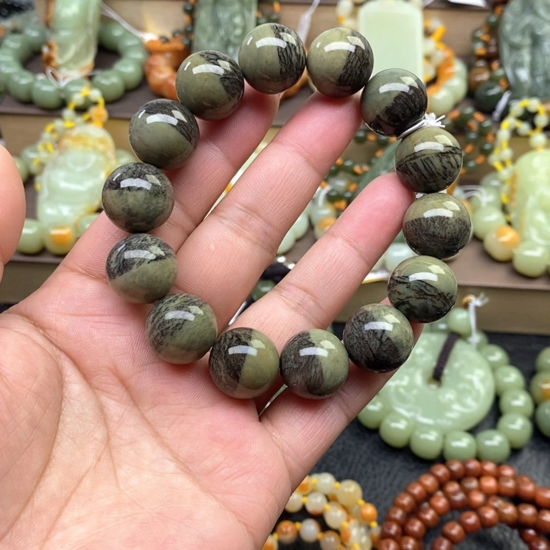 透闪石质玉未镶嵌手串