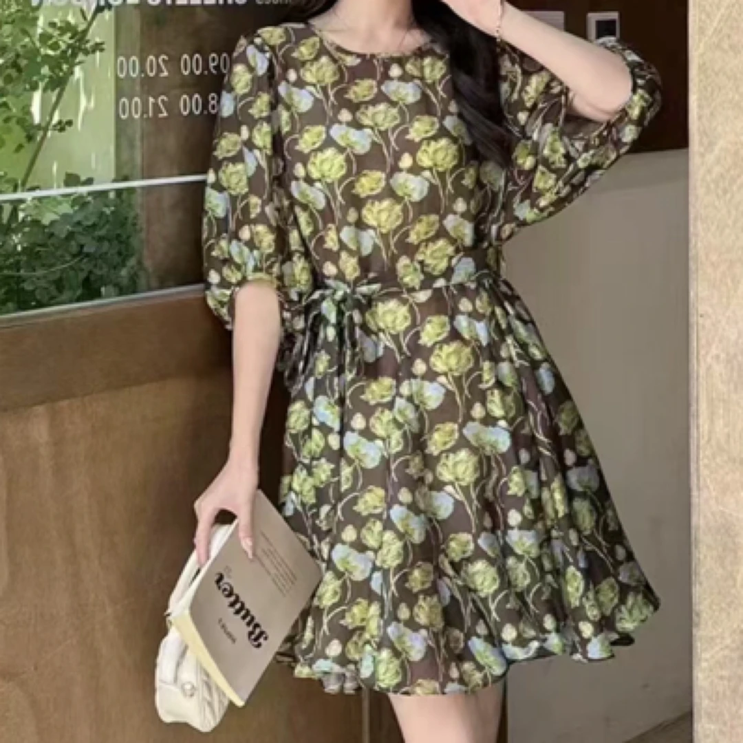 夏季小个子收腰法式系带碎花圆领泡泡袖时尚连衣裙