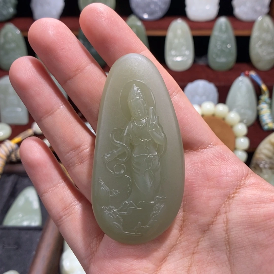 和田玉（糖玉）未镶嵌颈饰