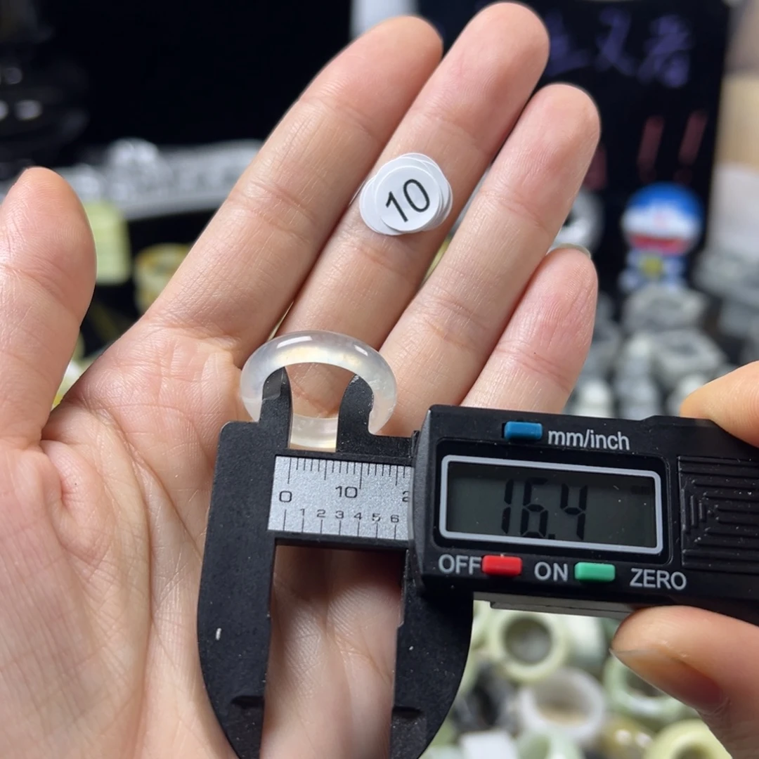 蛇纹石玉未镶嵌戒指