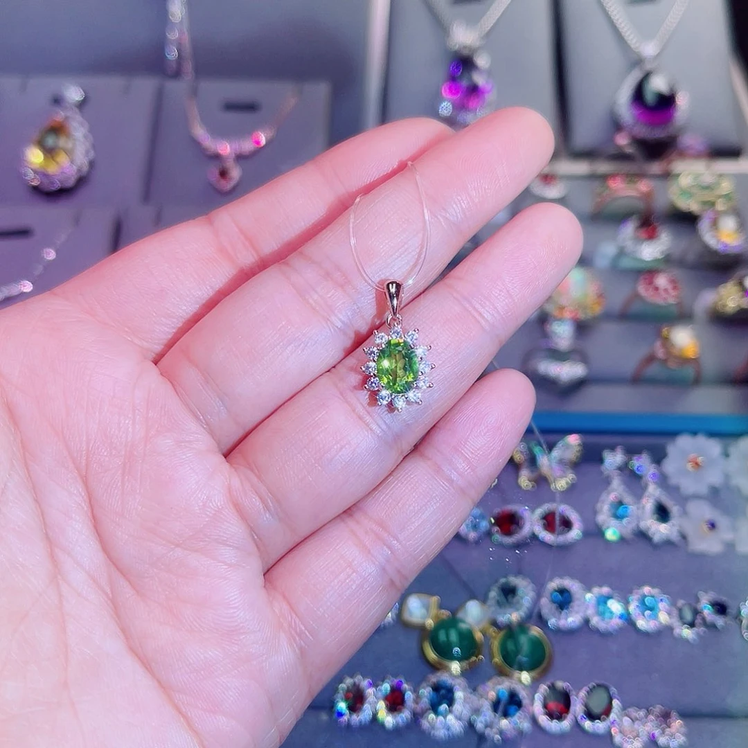 吊坠(赠链)银S925镶嵌橄榄石