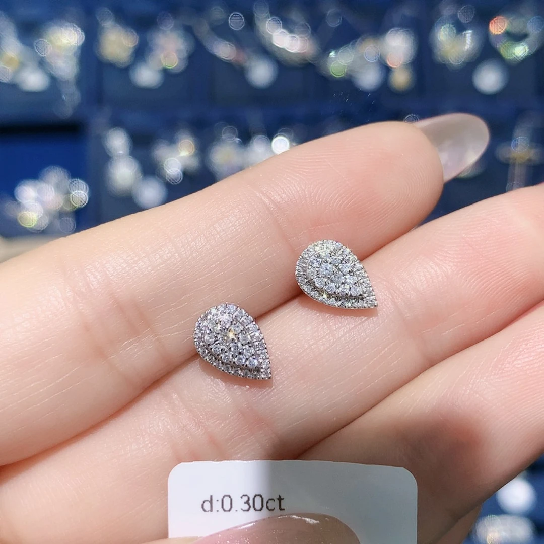 【闪购商品】铂Pt850镶嵌耳饰钻石