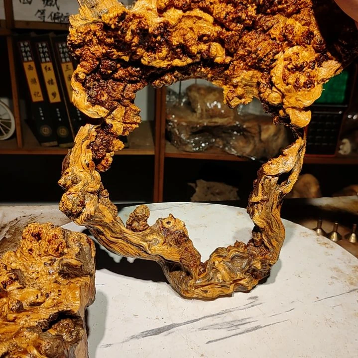 松木北沉香琥珀木天然造型山水