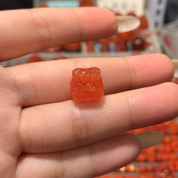【闪购商品】未镶嵌醒狮12+南红玛瑙