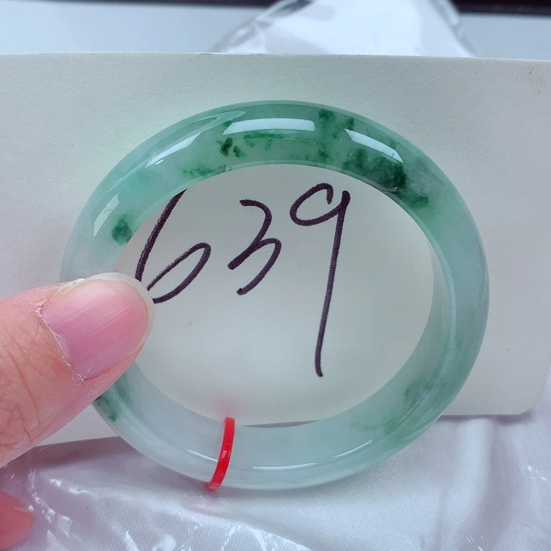 翡翠未镶嵌手镯翡翠