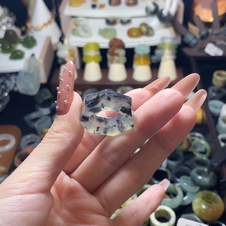 蛇纹石玉未镶嵌戒指17.8