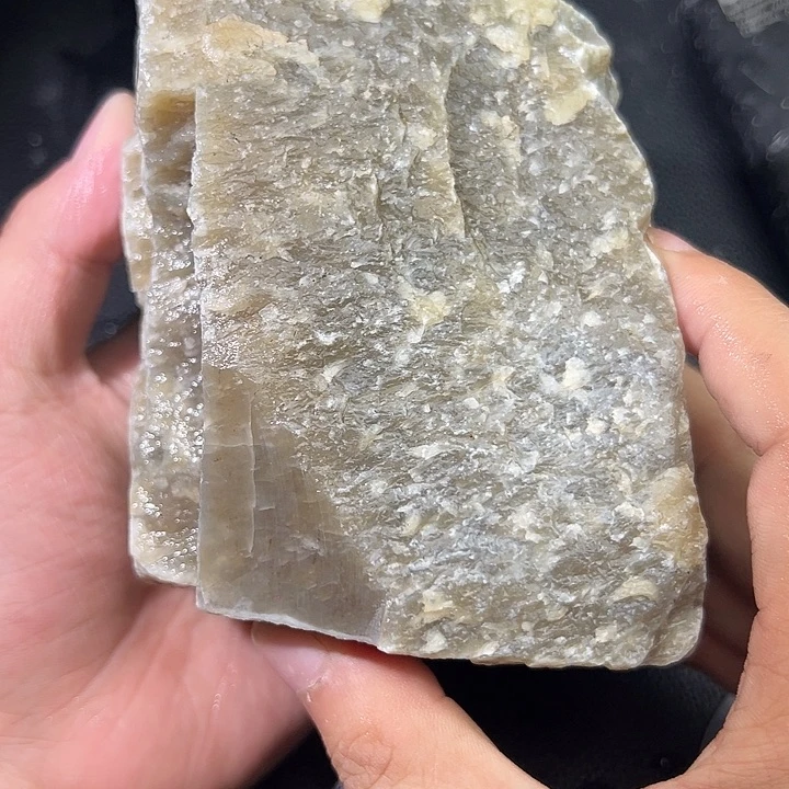 和田玉（糖玉）未镶嵌手镯