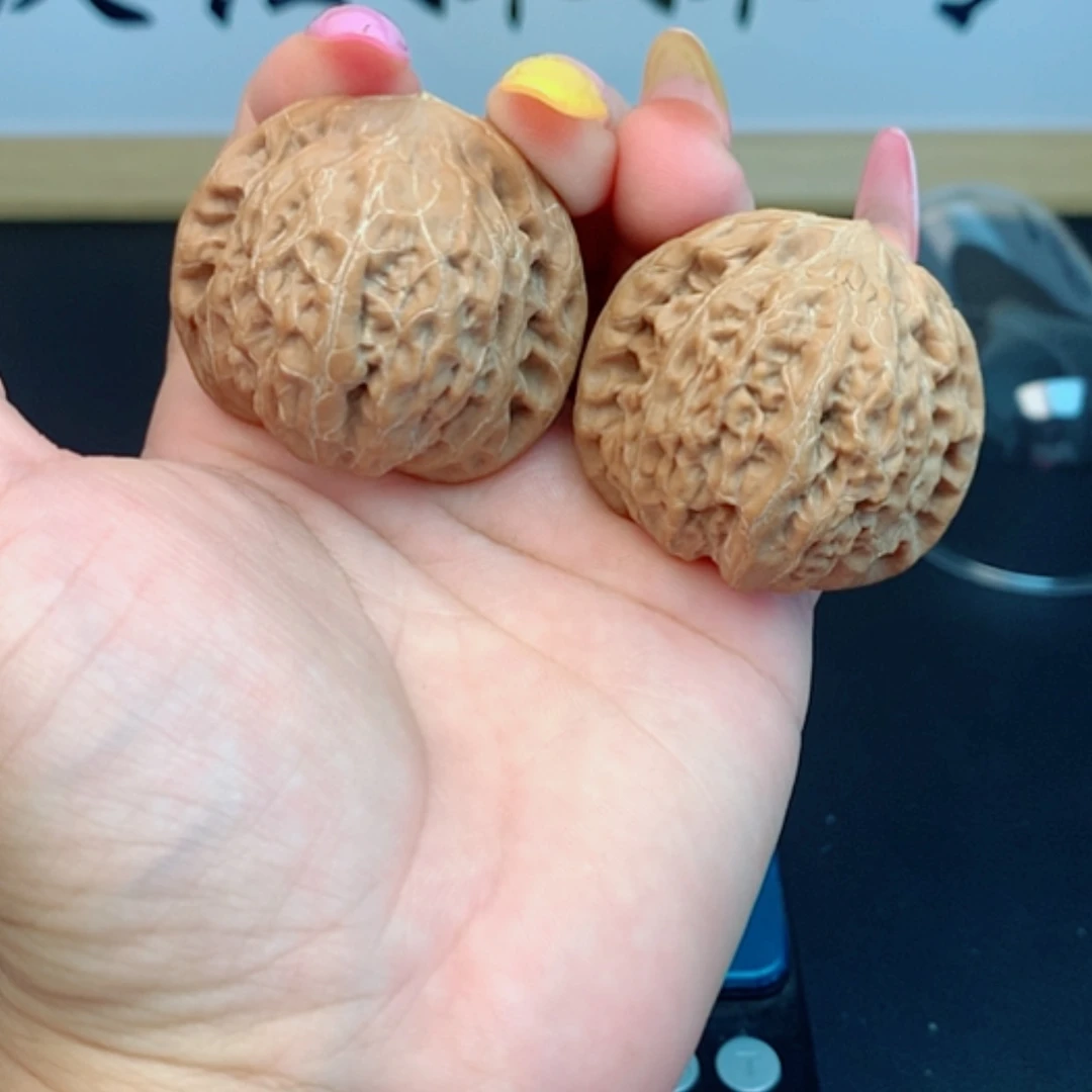 【闪购商品】把件文玩核桃42➕
