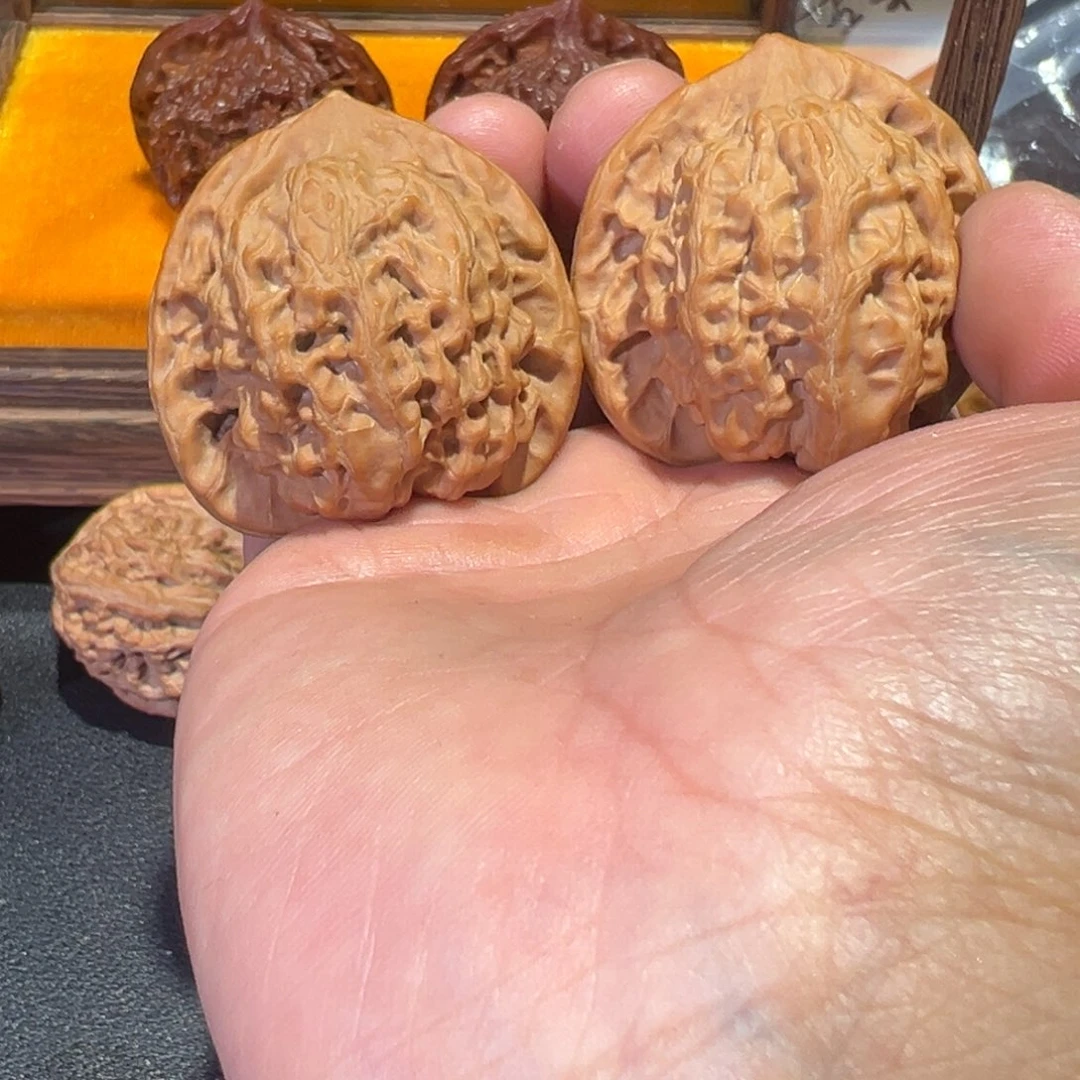 文玩核桃吊坠普*斯观音肚