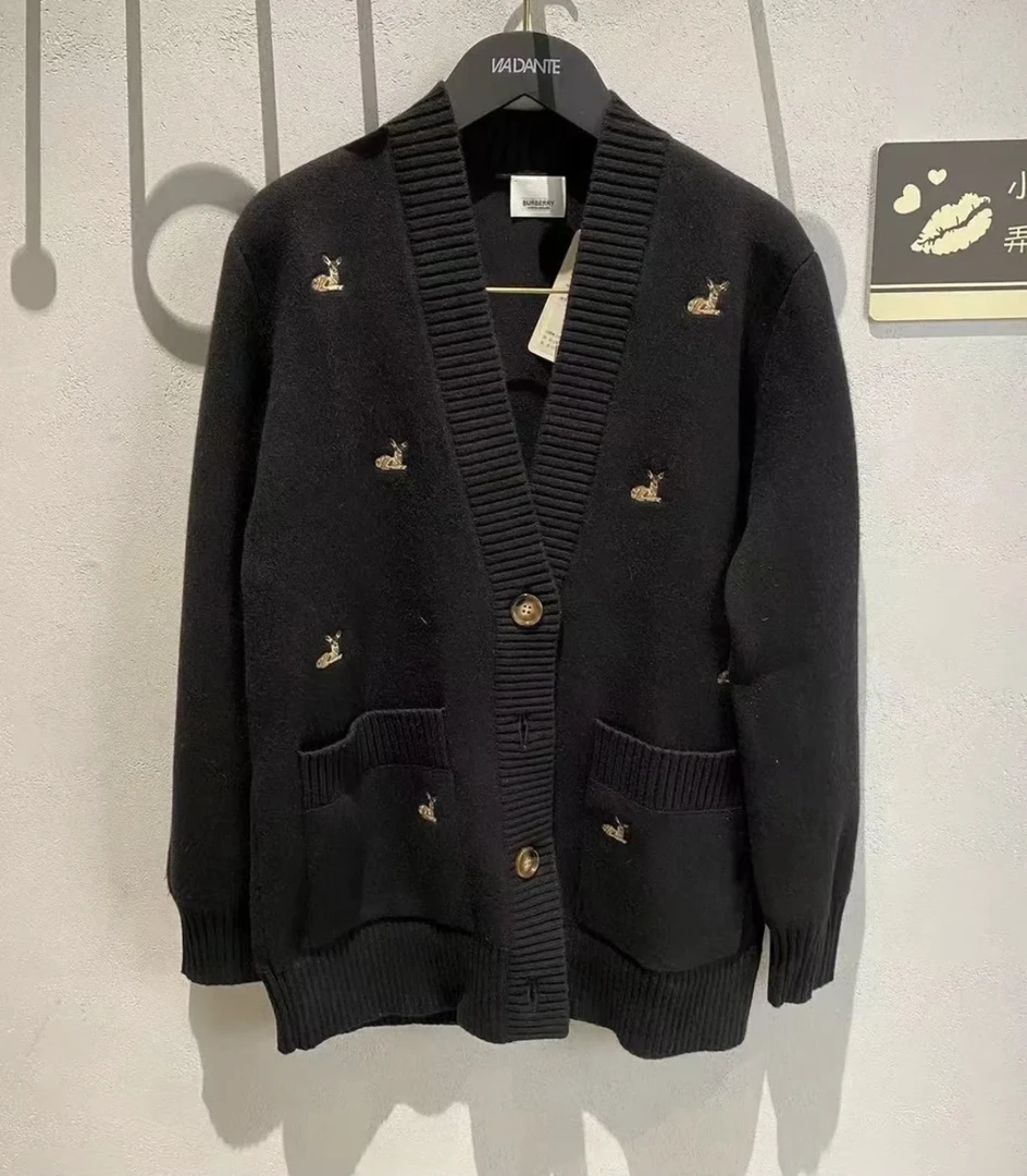 95新 BURBERRY/博柏利 aa零八七二 羊毛/聚酯纤维 小鹿满印开衫 s