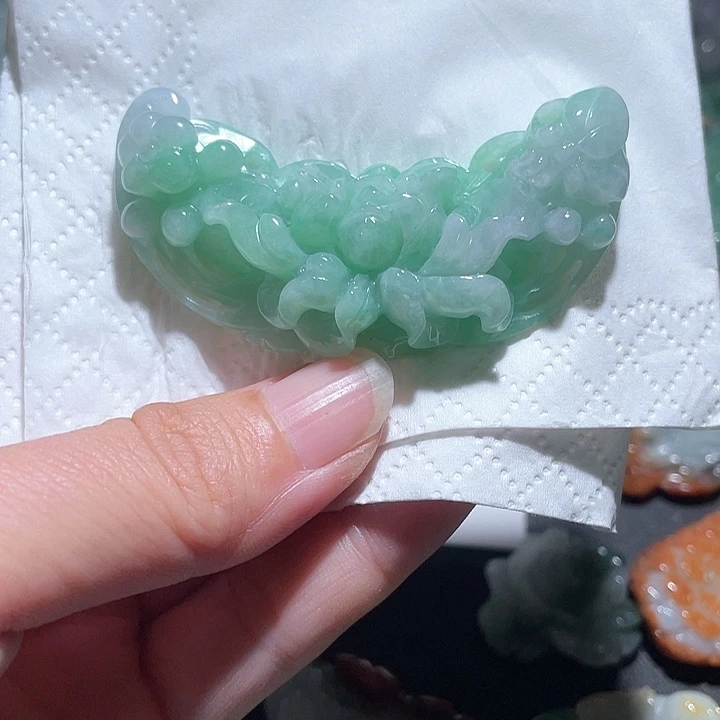 颈饰未镶嵌翡翠天