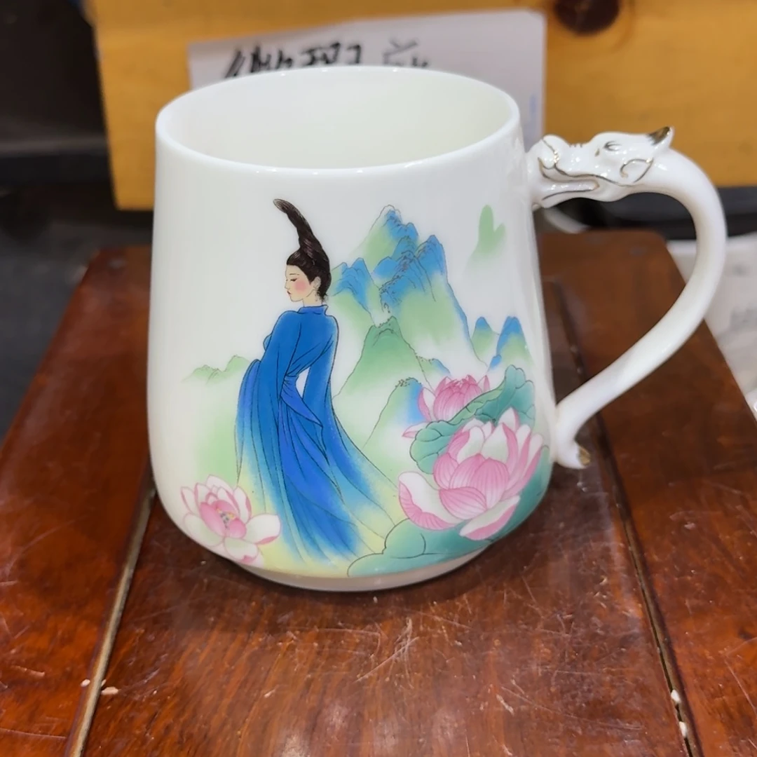 微瑕疵介意勿拍陶瓷器皿S016