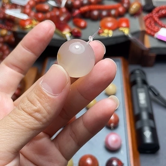 未镶嵌单珠20多样性发南红玛瑙