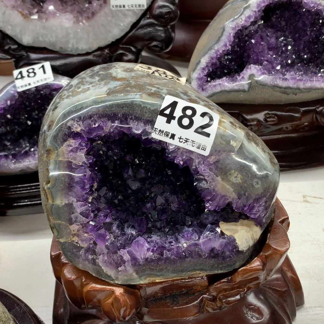 水晶摆件未镶嵌天**痕
