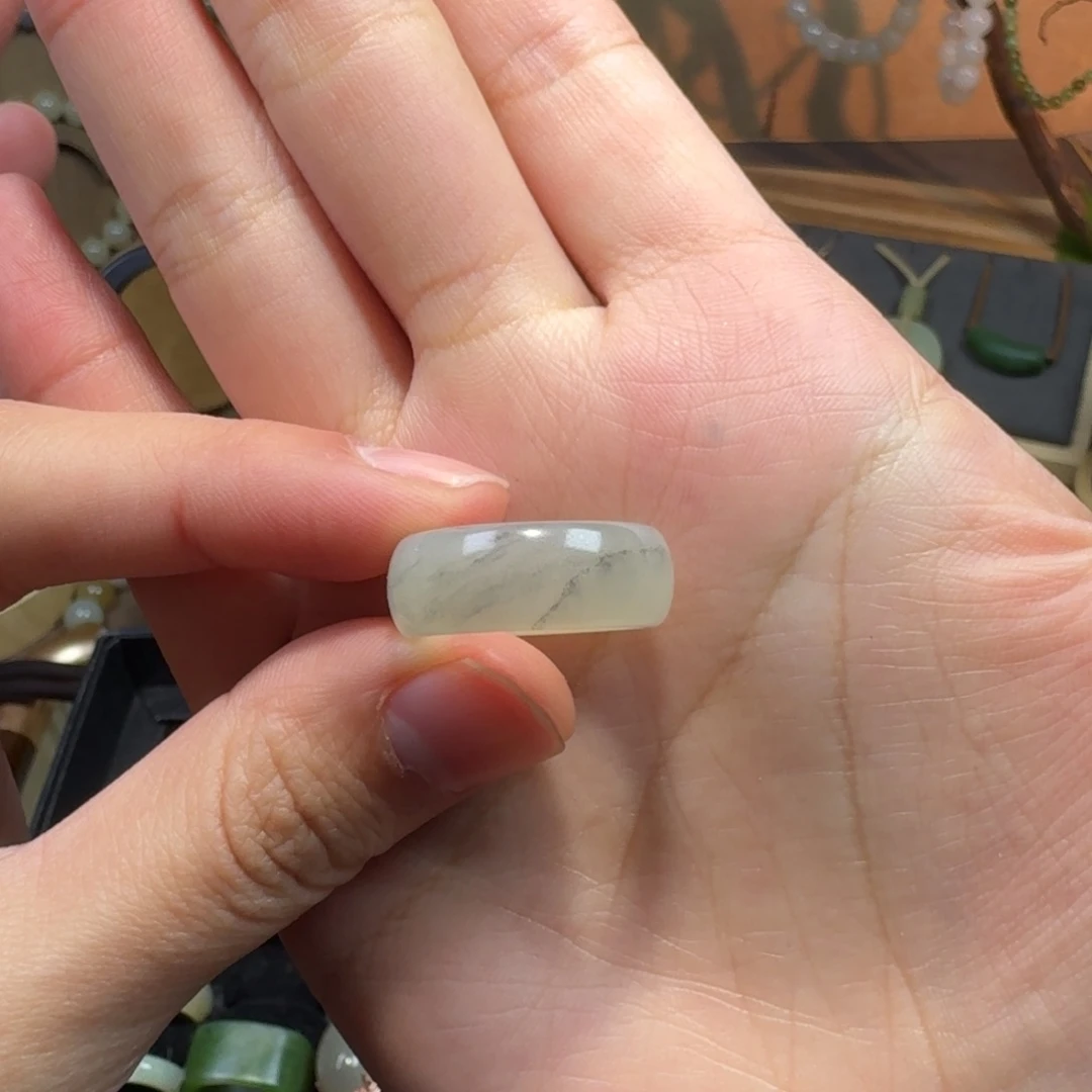 和田玉未镶嵌颈饰内径17.1